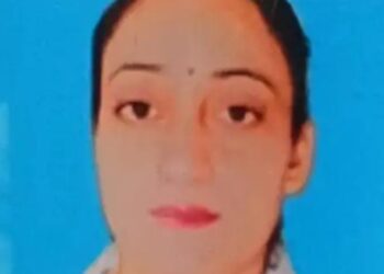 चरित्र पर शक के चलते पति ने नर्स पत्नी की हत्या कर दी