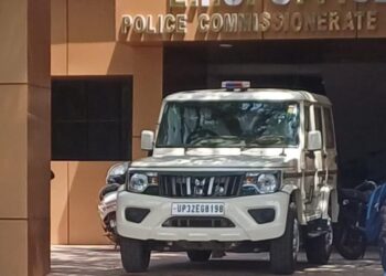 गनर के रिन्यूअल के नाम पर एसीपी ने लिए मोबाइल, पुखराज फिर पैसे, लोकायुक्त से शिकायत