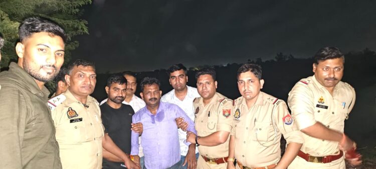 चांदी व्यवसाई की पत्नी की हत्या कर लूट करने वाला तीसरा बदमाश मुठभेड़ के बाद पकड़ा