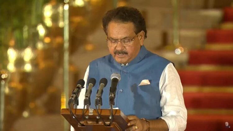प्रो. एसपी सिंह बघेल की फिर चमकी किस्मत, राज्य मंत्री की शपथ ली