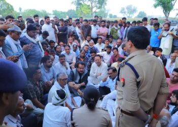 मैंने पुलिस से पंगा लेने की भूल की, कोई पुलिस के खिलाफ नहीं बोलना, बहुत परेशान करते हैं..