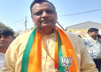 एत्मादपुर विधायक धर्मपाल सिंह का फर्जी फेसबुक अकाउंट बनाकर मांगे जा रहे रुपए