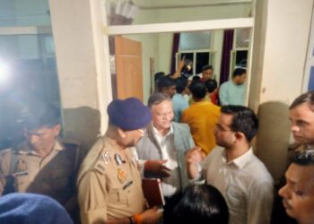 हाथरस में सत्संग के दौरान मची भगदड़ में मौत का आंकड़ा पहुंचा 130 के पार