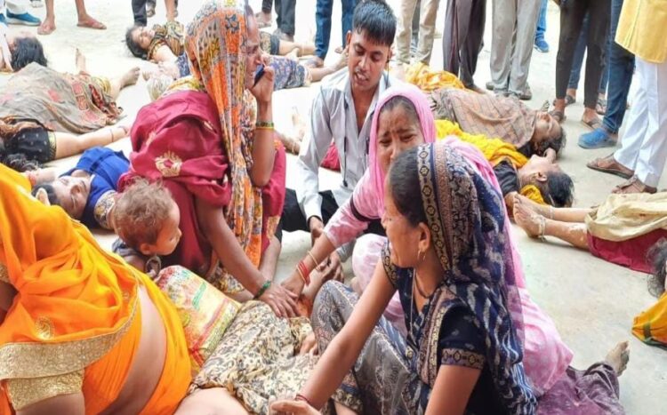 हाथरस कांड में एसआईटी रिपोर्ट के बाद एसडीएम, सीओ समेत छह सस्‍पेंड