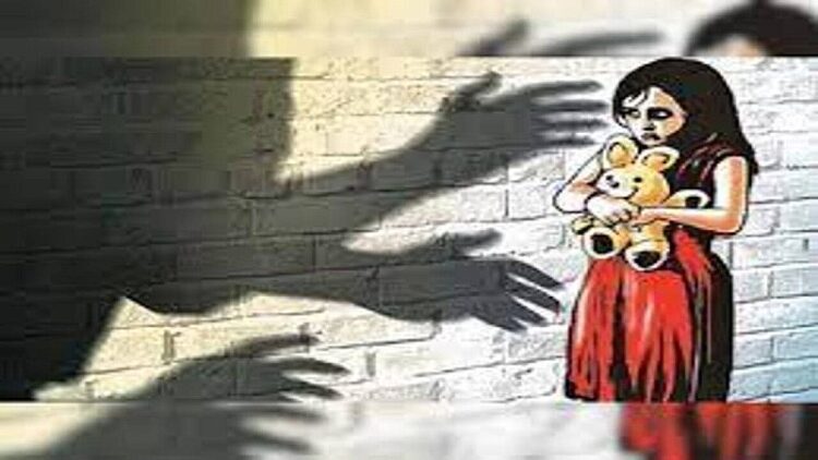 11 वर्षीय बालिका के साथ अधेड़ ने की छेड़छाड़