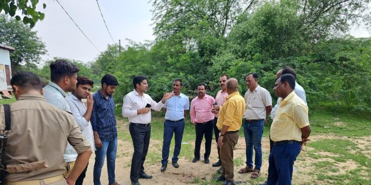 परिक्रमा मार्ग को 24 घंटे में दुरुस्त करने का नगरायुक्त ने दिया अल्टीमेटम