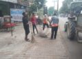 नगर निगम ने युद्धस्तर पर अभियान चलाकर कुछ ही घंटों में साफ कराया परिक्रमा मार्ग