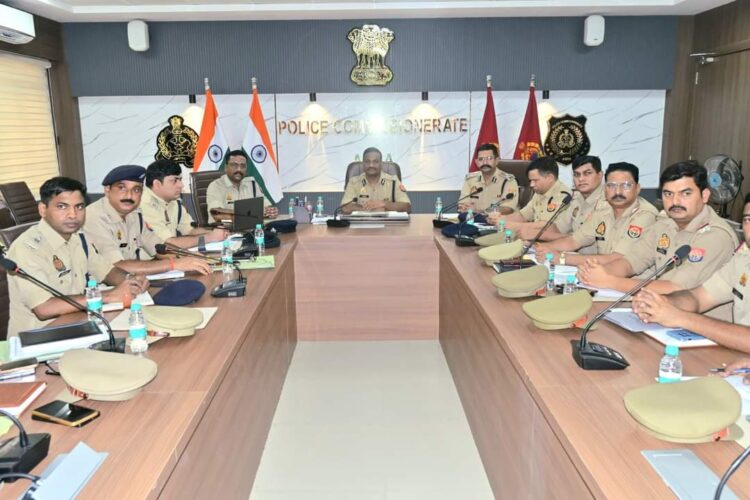 थानों में इंस्पेक्टर क्राइम का हाल डाक मुंशी से भी बुरा, आखिर क्यों बोले कमिश्नर, जानें