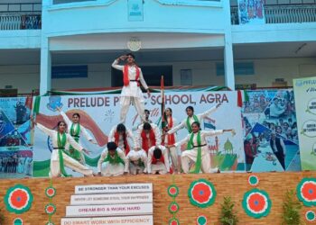 ताजनगरी में धूमधाम के साथ मनाया गया आजादी का जश्न