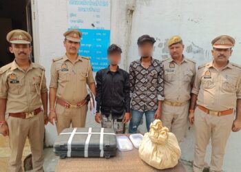 अधिवक्ता के घर में लूट करने वाले दो बदमाश गिरफ्तार