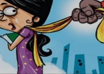 लोहामंडी में घर में घुसकर छेडछाड़, नेत्रहीन भाई को पीटा