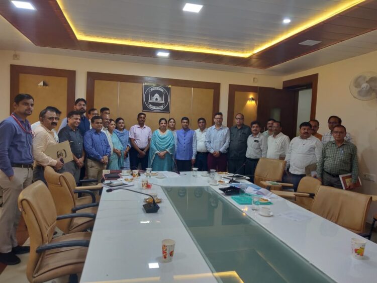 नगर निगम महिलाओं के लिए शुरु करेगा पिंक टायलेट ऑन व्हील्स बस