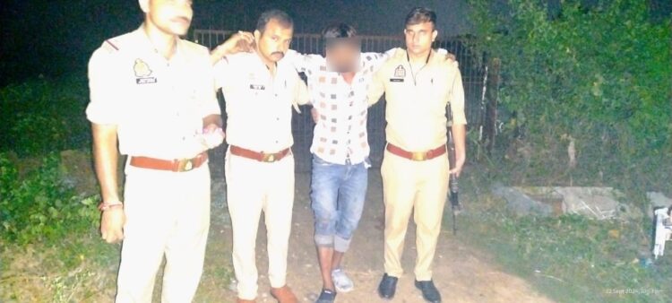 घर में घुसकर महिला का मंगलसूत्र, मोबाइल लूटने वाला बदमाश मुठभेड़ में हुआ घायल