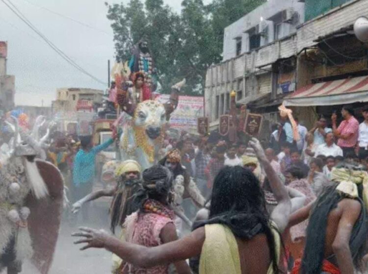 उत्तर भारत की सबसे बड़ी राम बारात बैंड बाजों के साथ निकली