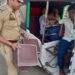 शनिवार को ऑटो में से करीब चार हजार एक्स्ट्रा सीट हटाई गईं