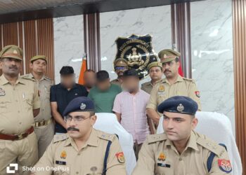 आगरा पुलिस ने डिजिटल अरेस्ट करने वाले गैंग के चार लोग पकड़े