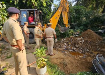 हरीपर्वत पुलिस ने 4946 लीटर शराब कराई नष्ट