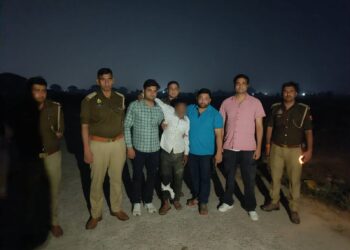 बंद घरों में चोरी करने वाले से पुलिस की हुई मुठभेड़