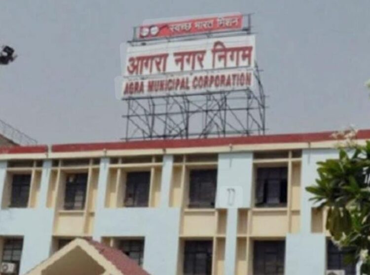 केबिल डालते समय तोड़ी लाइन, दो दिन से गंगाजल की सप्लाई ठप, कार्रवाई के आदेश