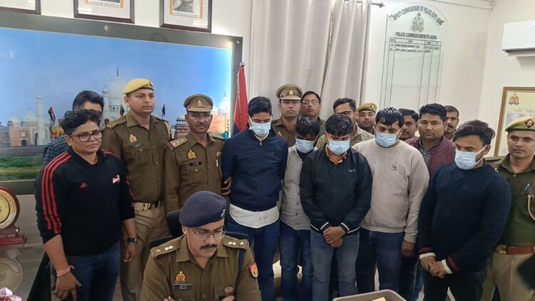 239 लोगों के साथ ठगी करने वाले पांच साइबर ठगों को पुलिस ने किया गिरफ्तार