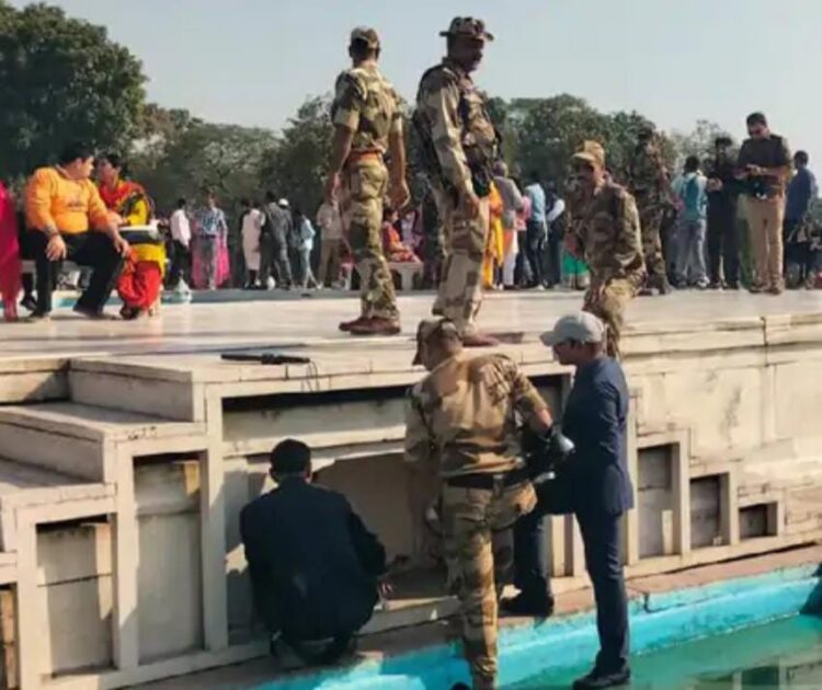 ताजमहल को बम से उड़ाने की धमकी मिलने पर अलर्ट हुईं एजेंसी