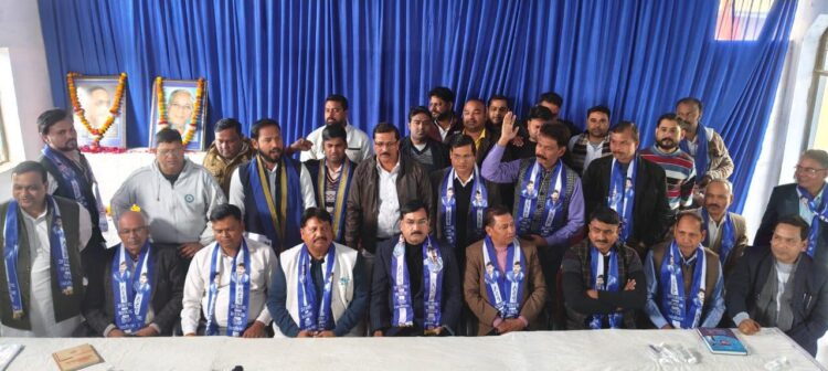 बसपा को एक के बाद एक झटके, अब पूर्व जिला अध्यक्ष मलखान सिंह कई कार्यकर्ताओं के साथ आजाद समाज पार्टी में शामिल
