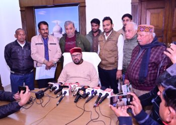 विनाश के रास्ते विकास कतईं बर्दाश्त नहीं, लापरवाही न बरतें मेट्रो अधिकारी: योगेंद्र उपाध्याय