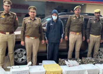 अंग्रेजी शराब की तस्करी करने वाले को सदर पुलिस ने पकड़ा