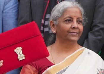 12 लाख की सालाना कमाई पर कोई भी टैक्‍स नहीं