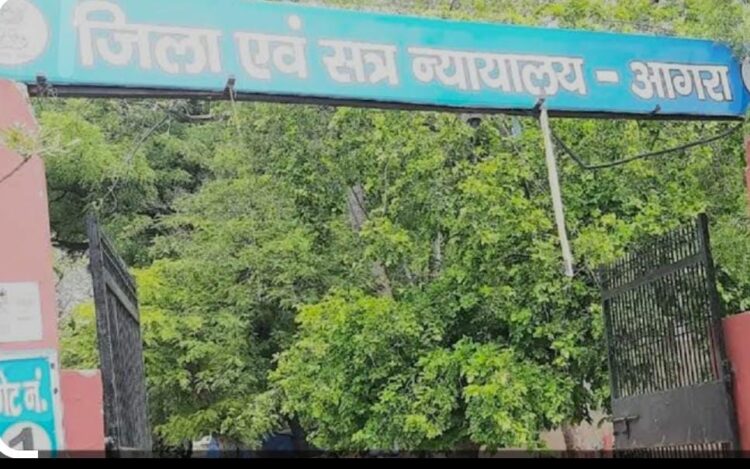 मकान पर कब्जे के मामले में ट्रान्स यमुना थाना प्रभारी को पीड़ित ने कठघरे में किया खड़ा