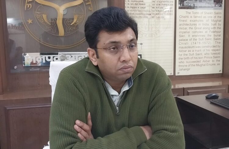 राष्ट्रीय राजमार्ग से कैलाश मंदिर जाने वाले मार्ग को 307.64 लाख की धनराशि अवमुक्त