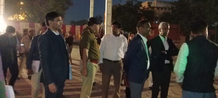 ताज महोत्सव 2025 की तैयारियों का कमिश्नर ने लिया जायजा