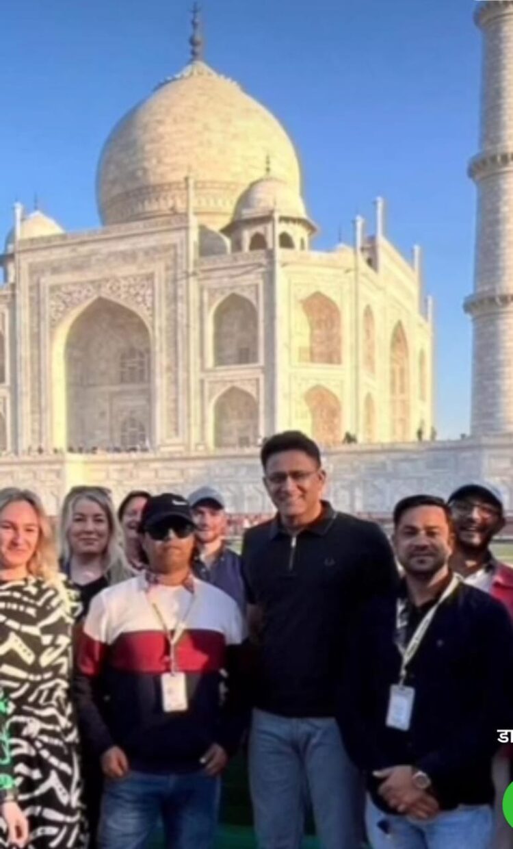 अनिल कुंबले ने किया ताजमहल का दीदार