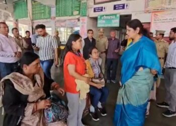 महिला आयोग की अध्यक्ष अचानक पहुचीं आईएसबीटी, मची खलबली