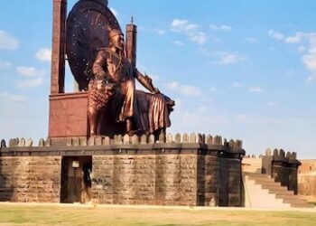 महाराष्ट्र और उत्तर प्रदेश  ने एक ही दिन शिवाजी महाराज स्मारक की योजना पर लगाई  मुहर