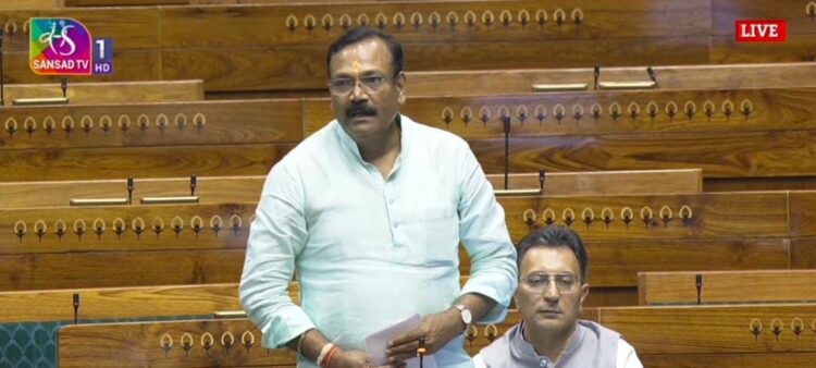 चाहर ने संसद में उठाई आवाज, नदियों में आगरा के हक का पानी छोड़ें