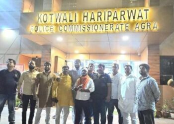 सांसद रामजीलाल सुमन के आवास पर हुए हमले में घायल हुए करणी सैनिक ने मुकदमा दर्ज करने के लिए दी तहरीर