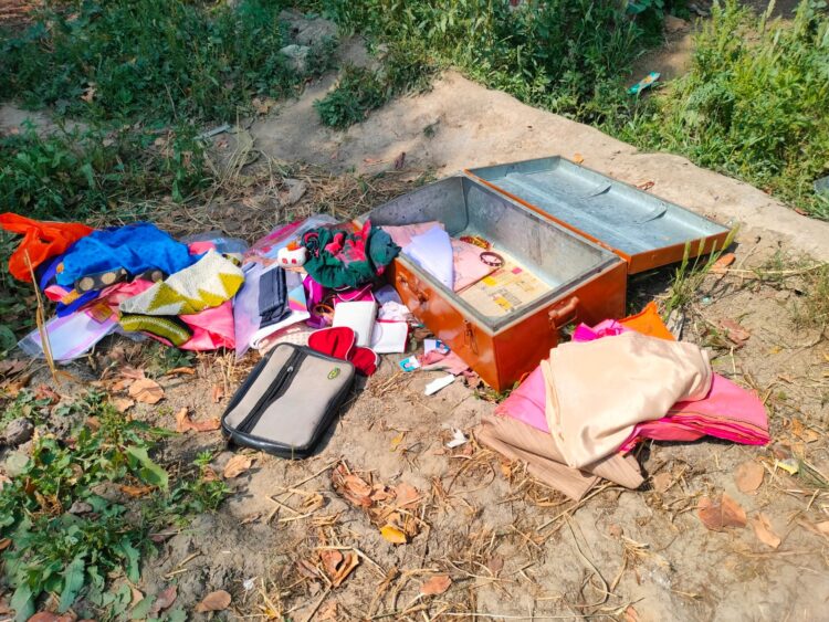 कागारौल में ठेकेदार के यहां से 18 लाख के आभूषण, 6 लाख नगदी,  राइफल चोरी करके ले गए चोर