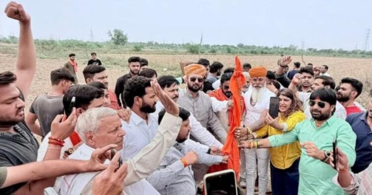 12 अप्रैल को राणा सांगा जयंती के लिए भूमि पूजन, बवाल से निपटने को पुलिस भी अलर्ट, भारी मात्रा में मंगाए डंडे व हेलमेट