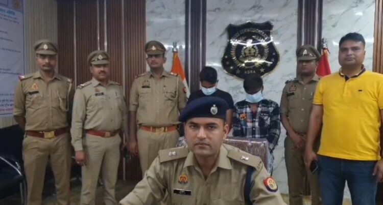 बंद मकान में ताला तोड़कर चोरी करने वाले दो चोर हरीपर्वत पुलिस ने पकड़े