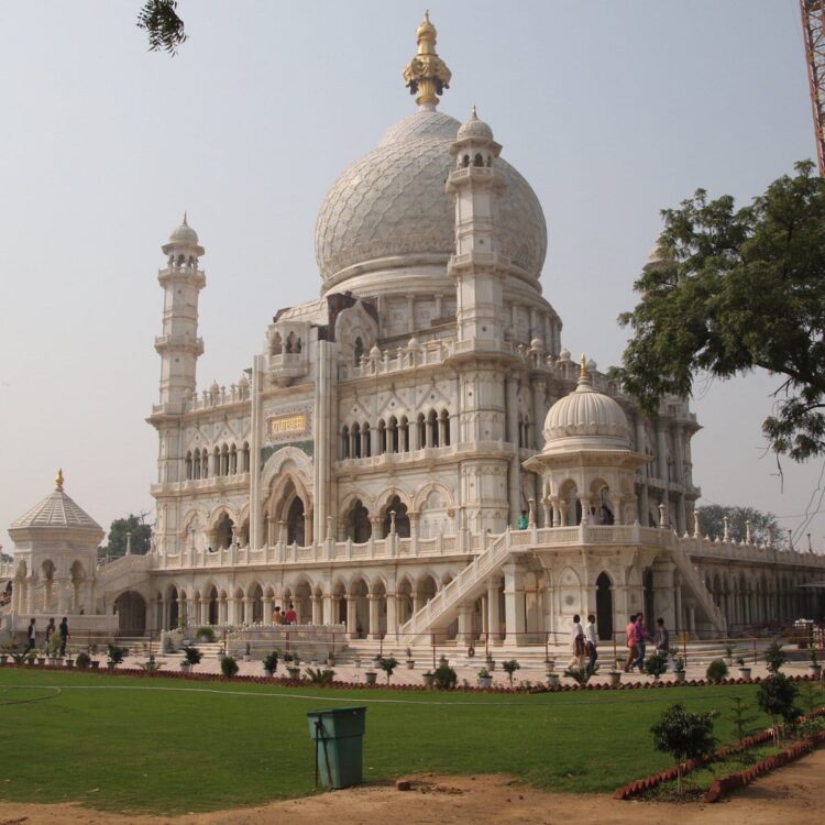 आगरा में स्वामी बाग में आए हुए चार पाकिस्तानी हिंदू वापस भेजे गए