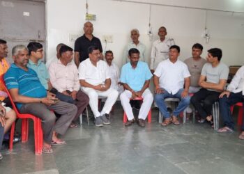 ज्वेलर की हत्या करने वालों का उनके गांव में विरोध