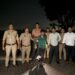 हत्या में वांछित अभियुक्तों से पुलिस की मुठभेड़