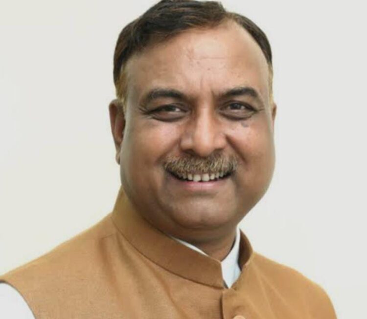 पर्यटकों की निजी गाड़ियों की अनावश्यक जांच पर सांसद नवीन जैन ने उठाए सवाल, पुलिस कमिश्नर को लिखा पत्र