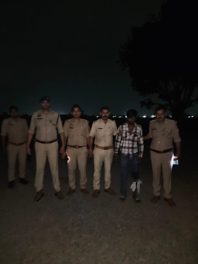 शाहगंज पुलिस की बाइक सवार बदमाशों से, सैया पुलिस की फाइनेंस कर्मी से लूट करने वालों से हुई मुठभेड़