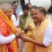 उपराष्ट्रपति की सुरक्षा में लापरवाही आई सामने, एयरफ़ोर्स स्टेशन पर उनके स्वागत को तीन लोग बिना अनुमति घुसे