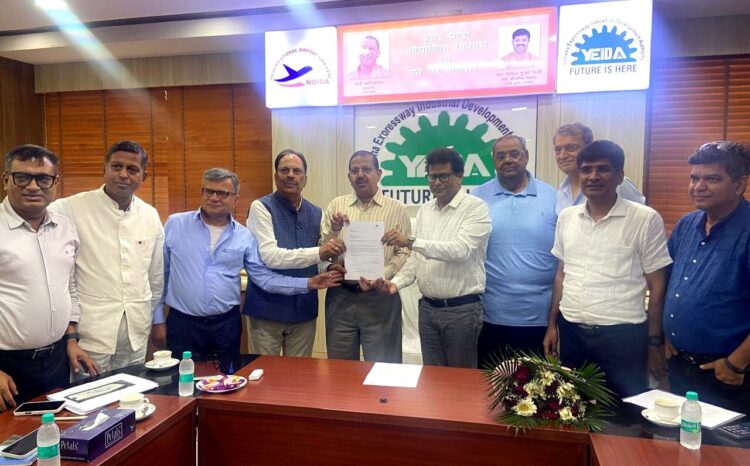 जेवर एयरपोर्ट के पास बनेगा मेगा फुटवियर एंड लेदर पार्क, आगरा के जूता उद्योग को मिलेगी नई उड़ान