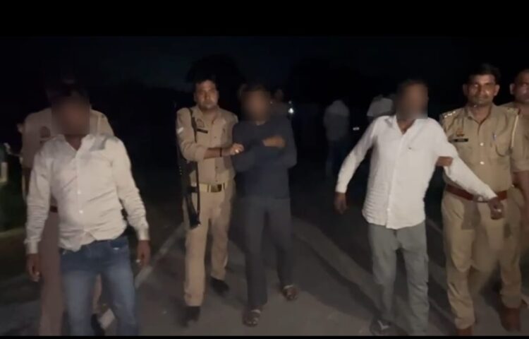 खेरागढ़ थाना पुलिस की चोरों से मुठभेड़, दो के पैर में लगी गोली