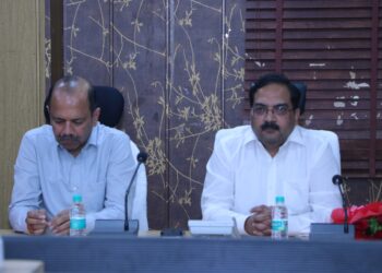 आगरा के नए मंडल रेल प्रबंधक ने लिया चार्ज, बोले सुरक्षा हमारी प्रथम प्राथमिकता