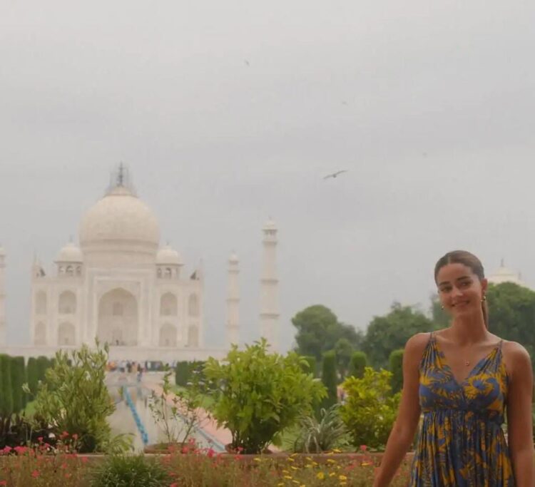 ताजमहल पर ‘तू मेरी मैं तेरा’ फिल्म की हुई शूटिंग, अनन्या पांडे ने इंस्टाग्राम पर लिखा ‘वाह ताज’